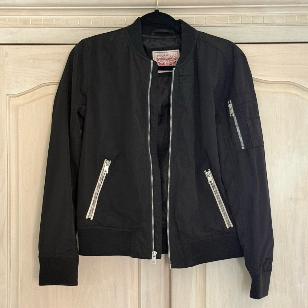 Levi’s women’s zip detail bomber jacket